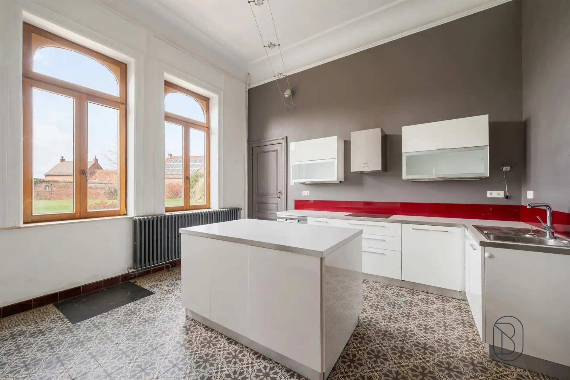 Imposante notariswoning met prachtige tuin! foto 18
