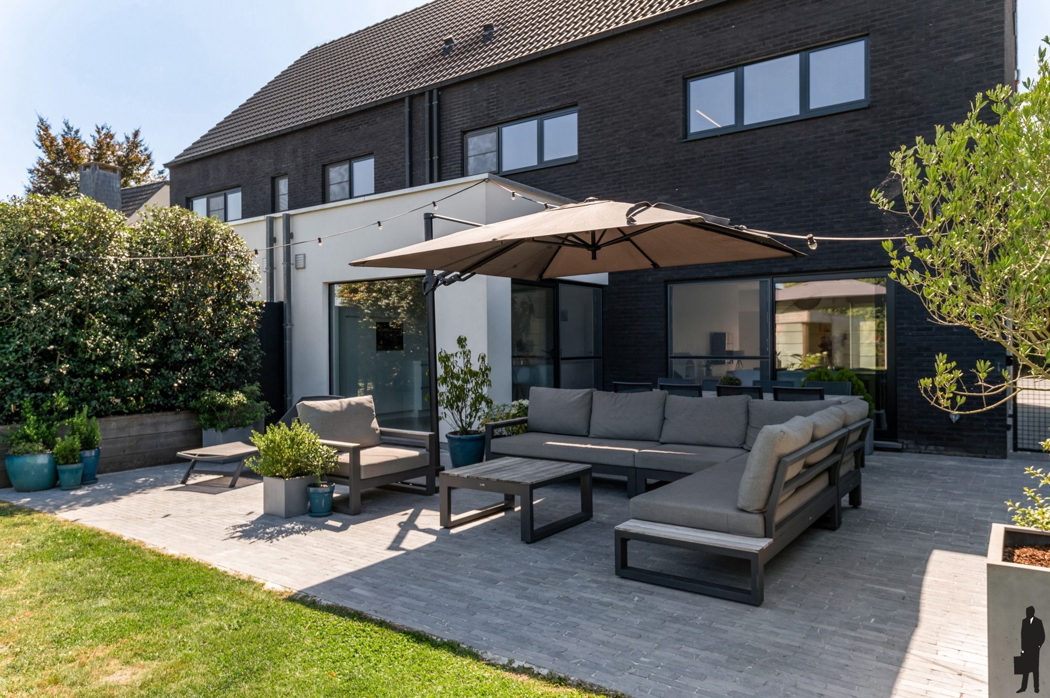 Prachtige energiezuinige woning met 4 slpks, 2 badks en tuin foto 12