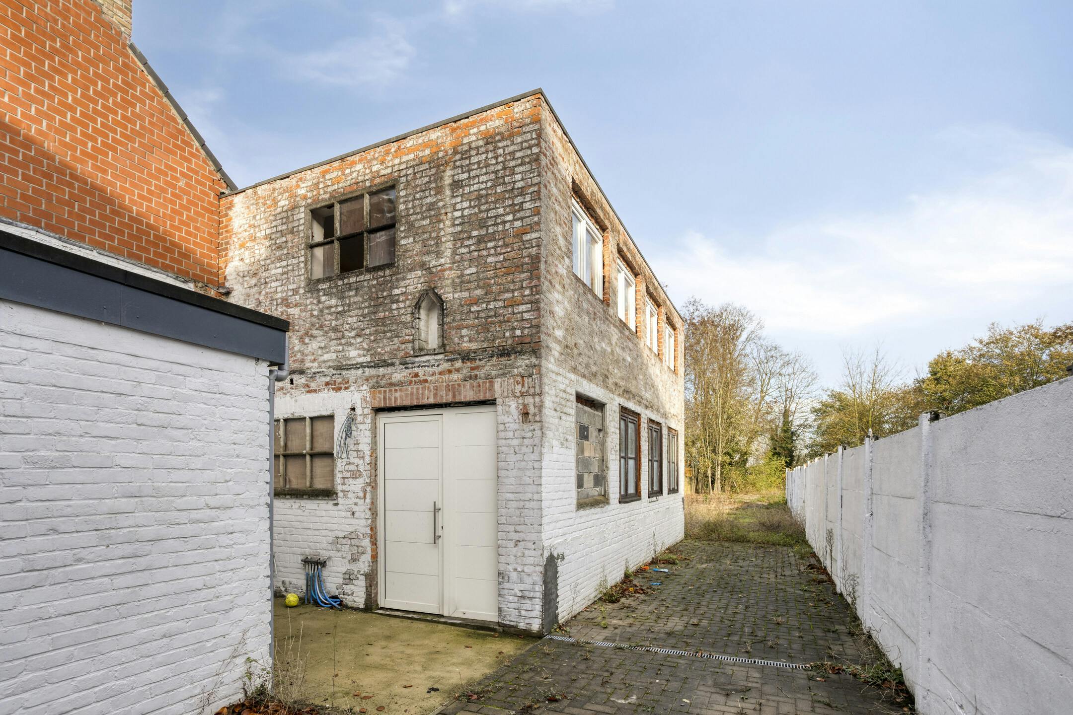 Handelspand met appartement en atelier te koop in Adegem foto 29