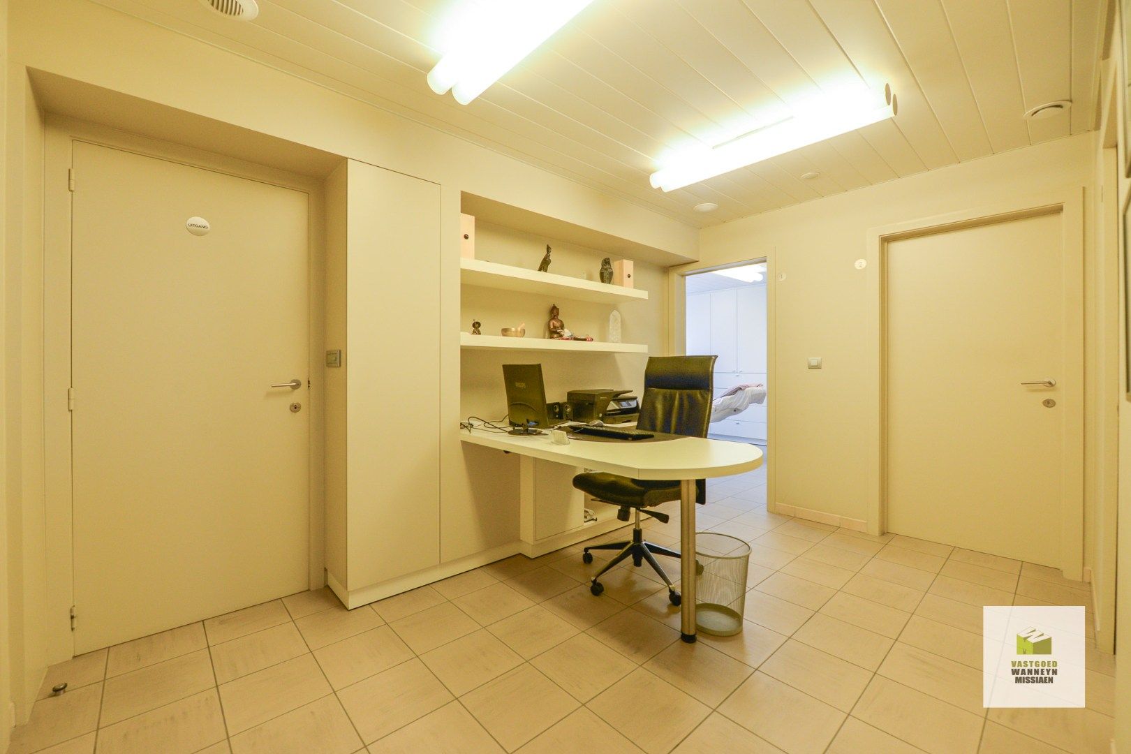 Unieke investeringskans te centrum Zwevezele: woningen met praktijkruimtes en appartement foto 31