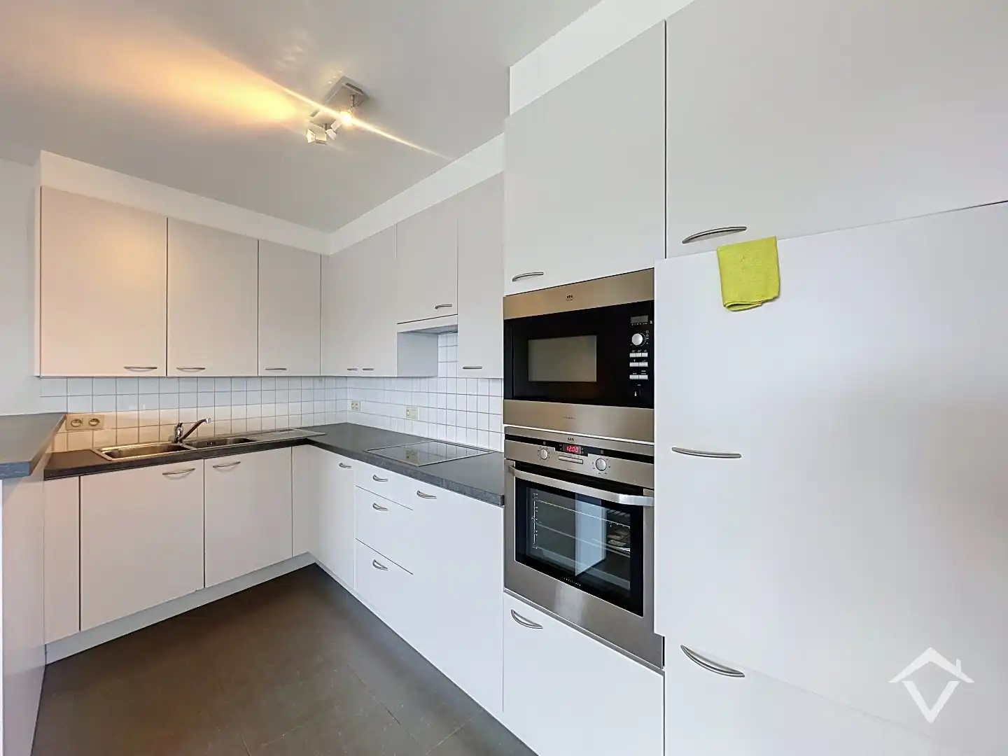 Geïnstalleerd en lichtrijk appartement met twee slaapkamers te Zevekote, Gistel foto 8