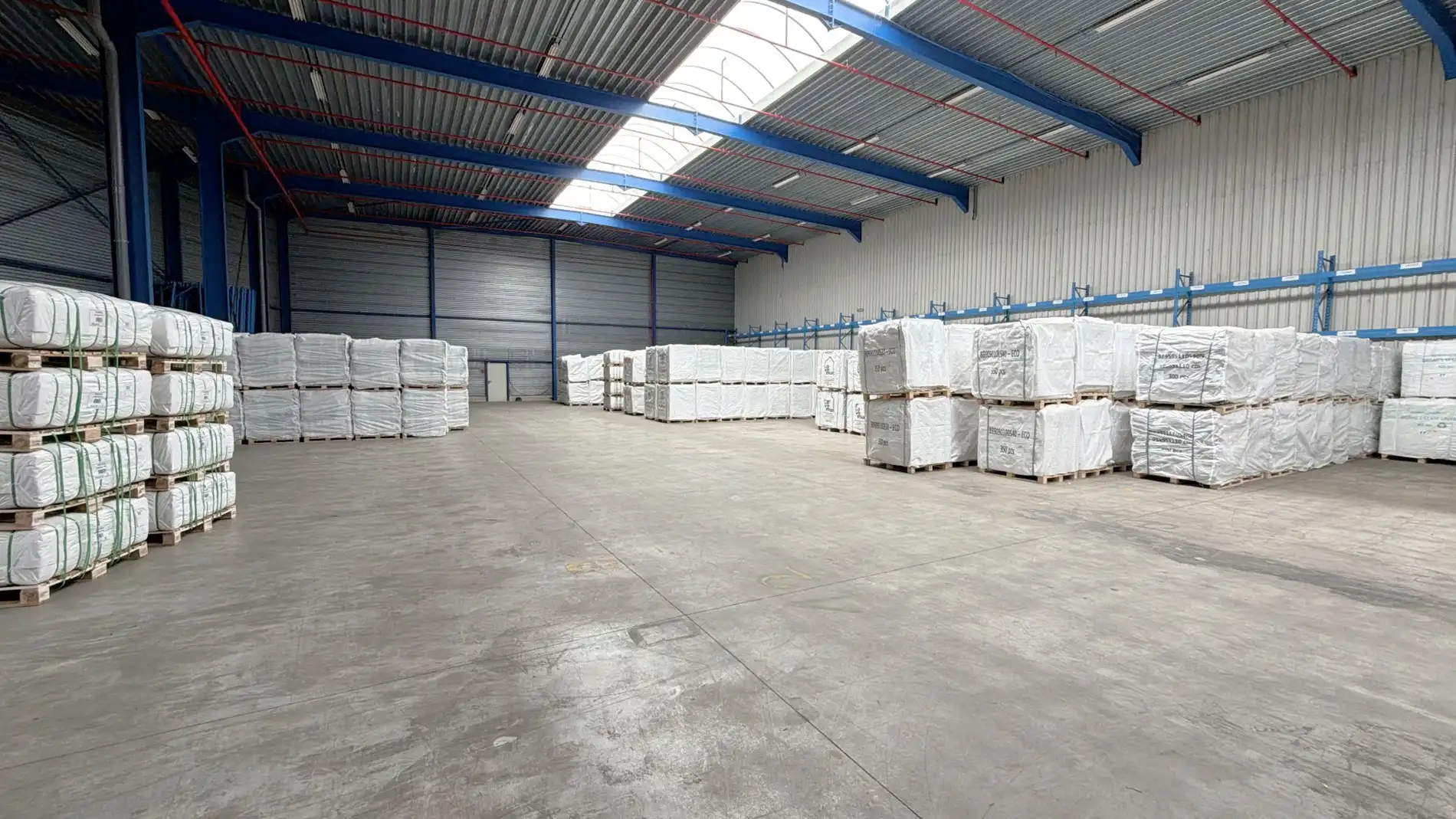 Logistiek bedrijfspand te huur nabij N16 in Temse foto 12