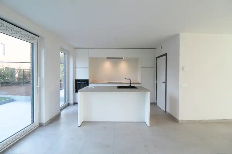 Ruime halfopen nieuwbouwwoning te Kortrijk foto 4