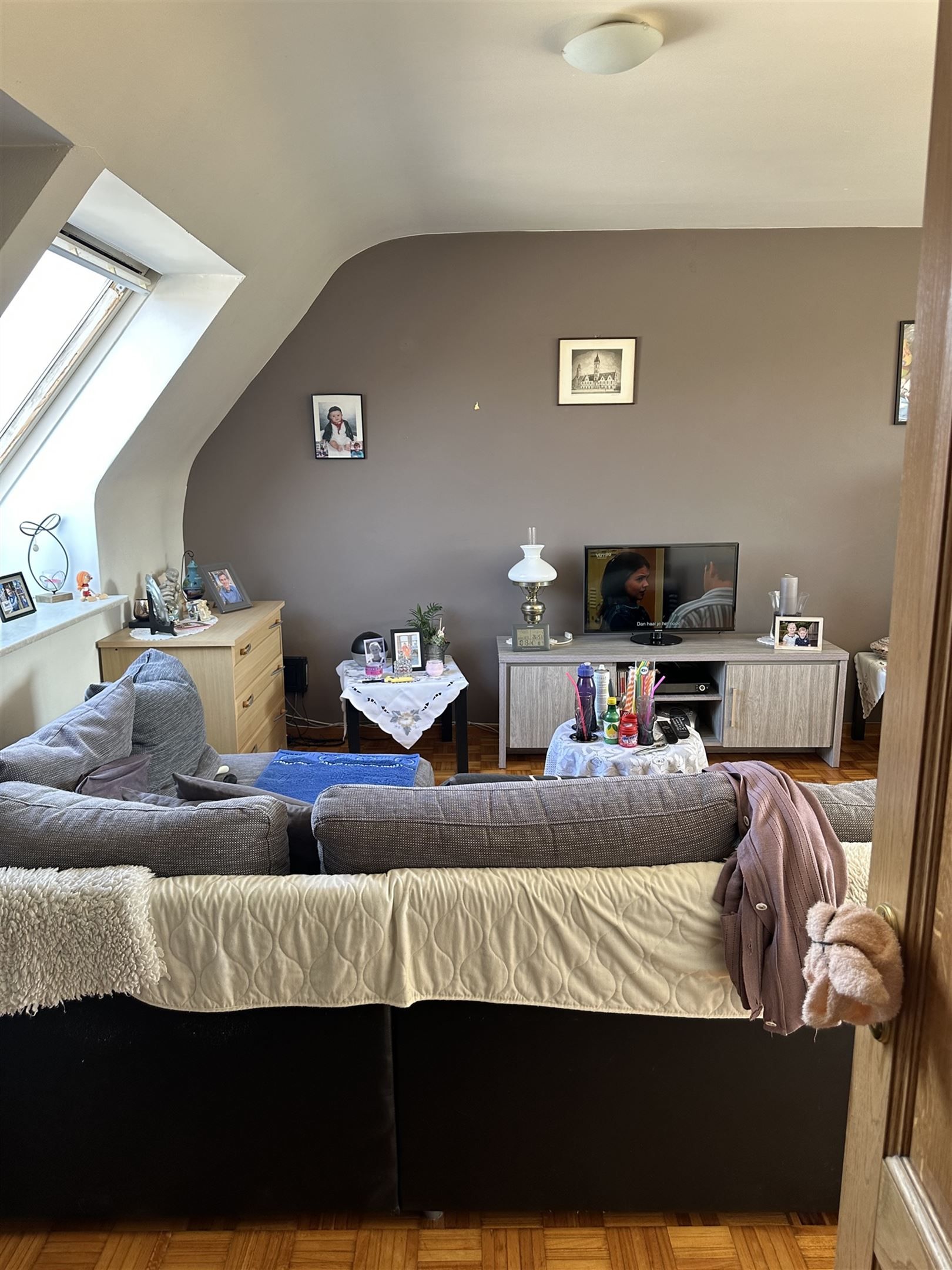 Gezellig dakappartement te Sint Gillis bij Dendermonde foto 3