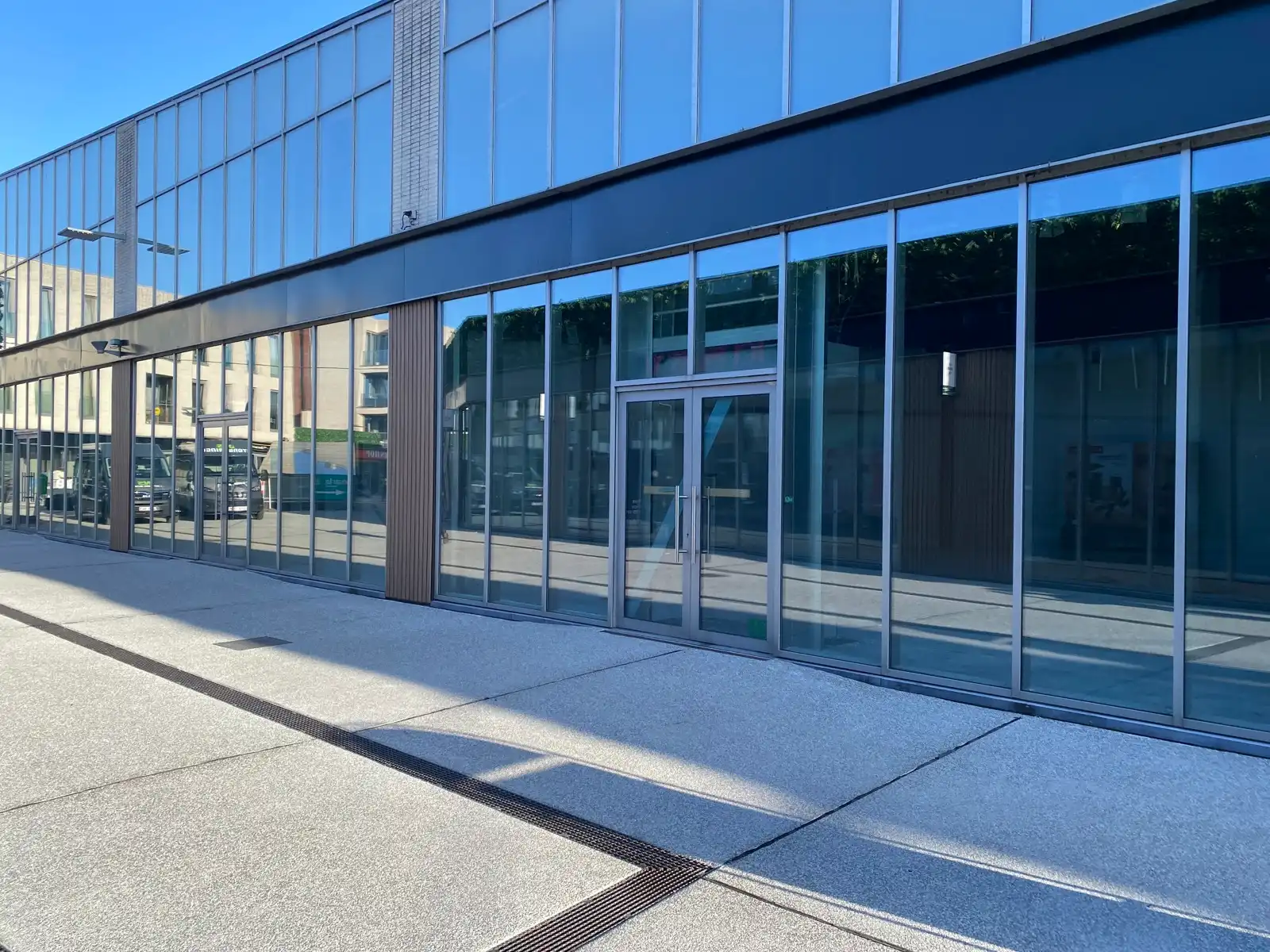 Commerciële ruimte te huur Warande 42 - 9120 Beveren-Kruibeke-Zwijndrecht