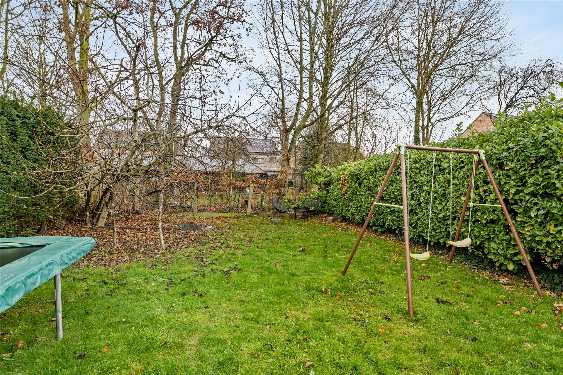 Solide gezinswoning met 2 slaapkamers, uitgestrekte tuin en garage foto 22