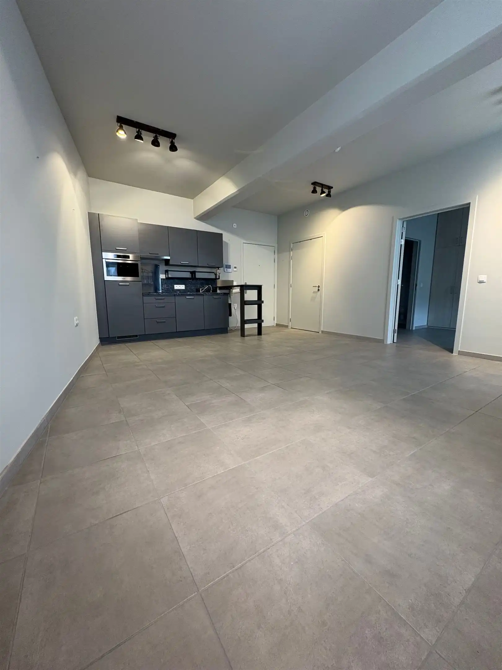 Prachtige assistentiewoning met staanplaats gelegen in het hartje van Dendermonde  foto 12