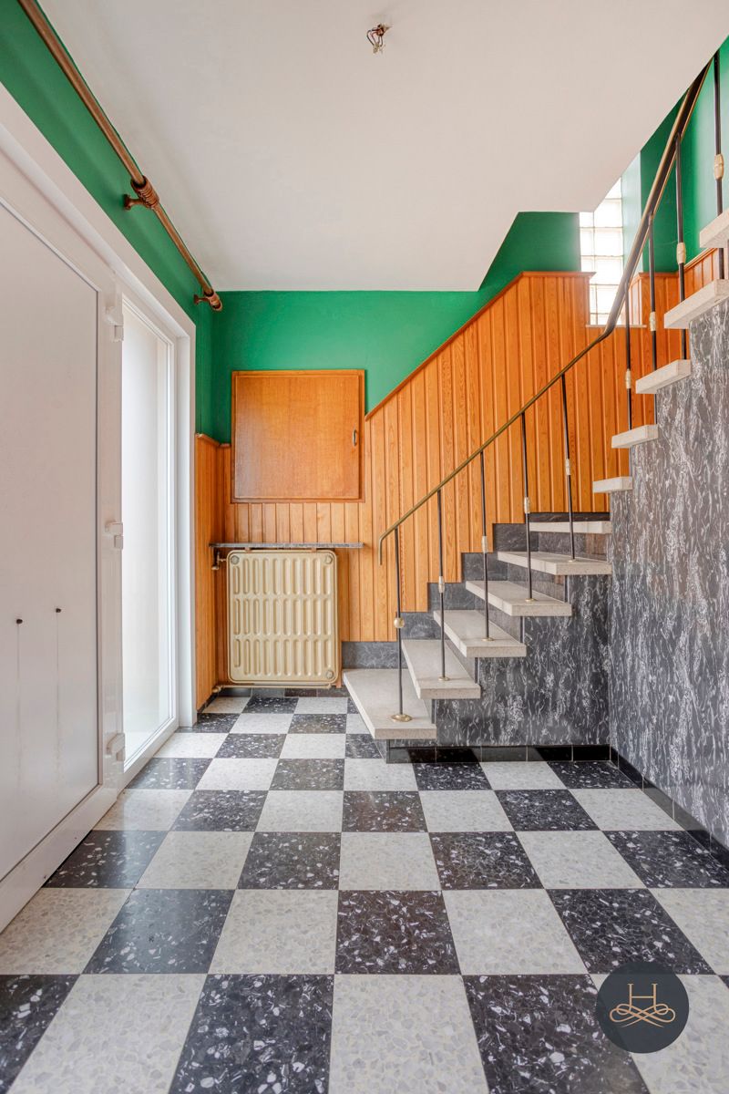 Te vernieuwen woning vlak bij station Wezemaal foto 5