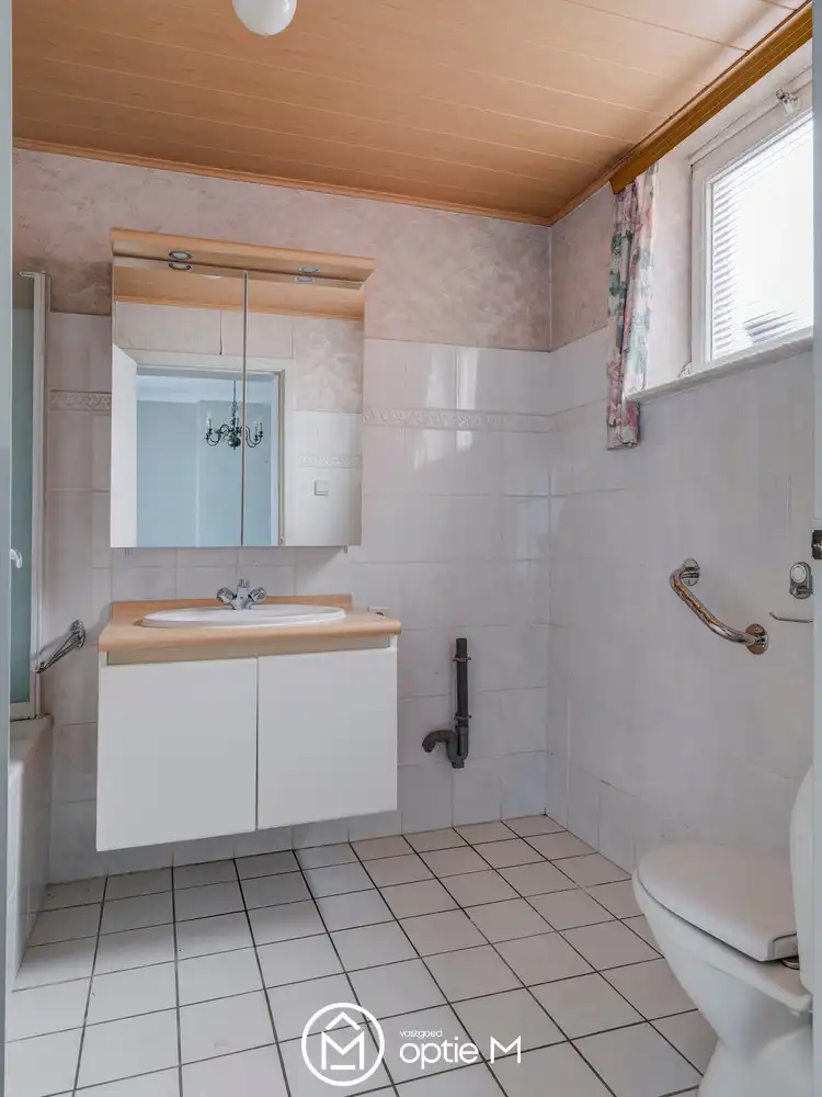 Charmante woning te koop in Bilzen-Hoeselt – verrassend ruim en met veel potentieel foto 26