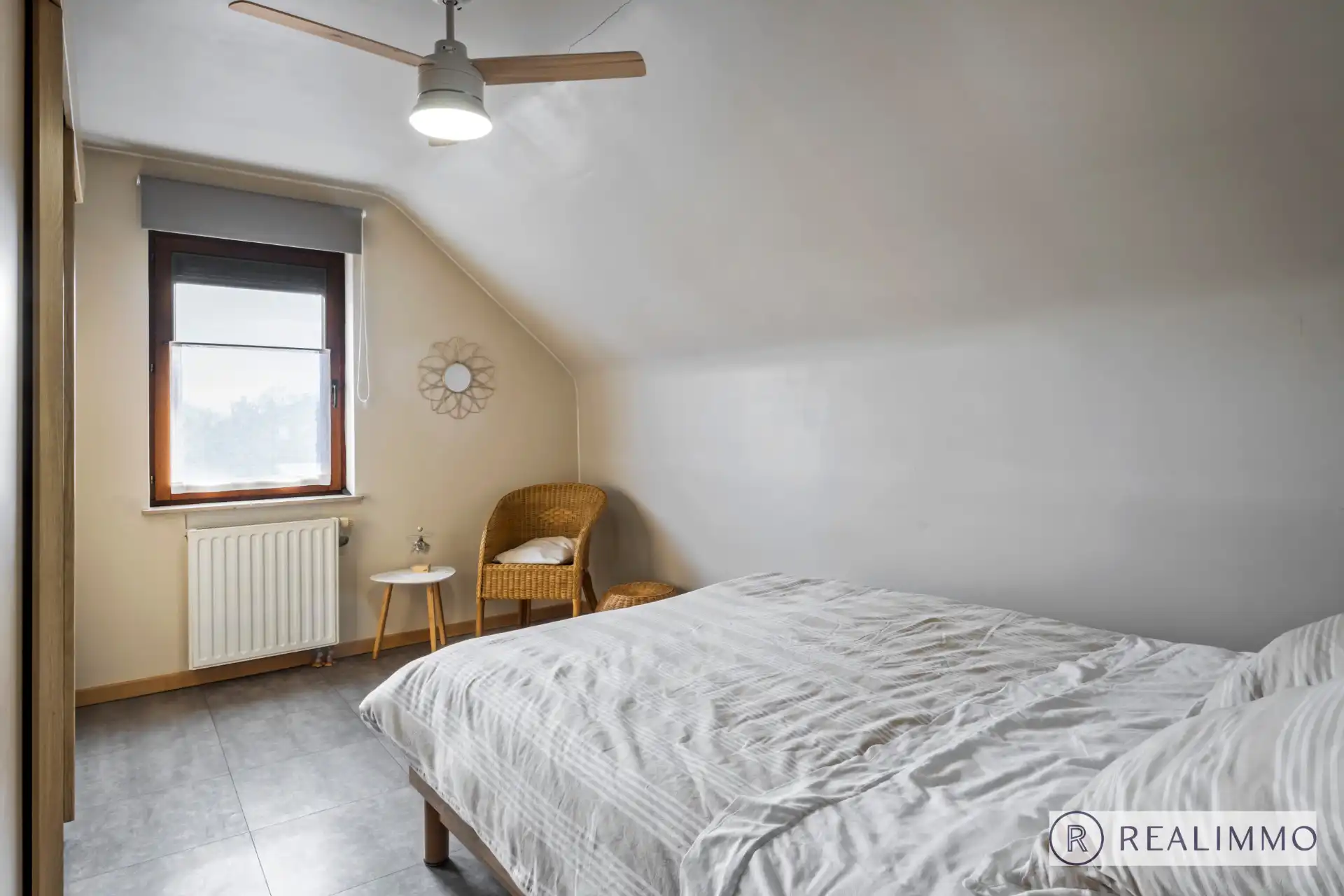 Charmante, goed onderhouden villa in résidentiële woonwijk! foto 8