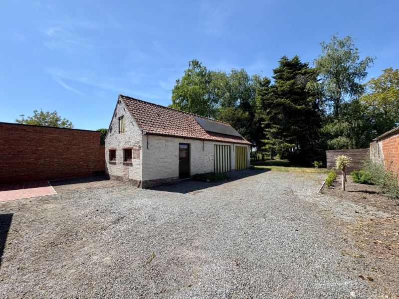 Halfopen bebouwing met 3 slaapkamers en ruime tuin foto 11