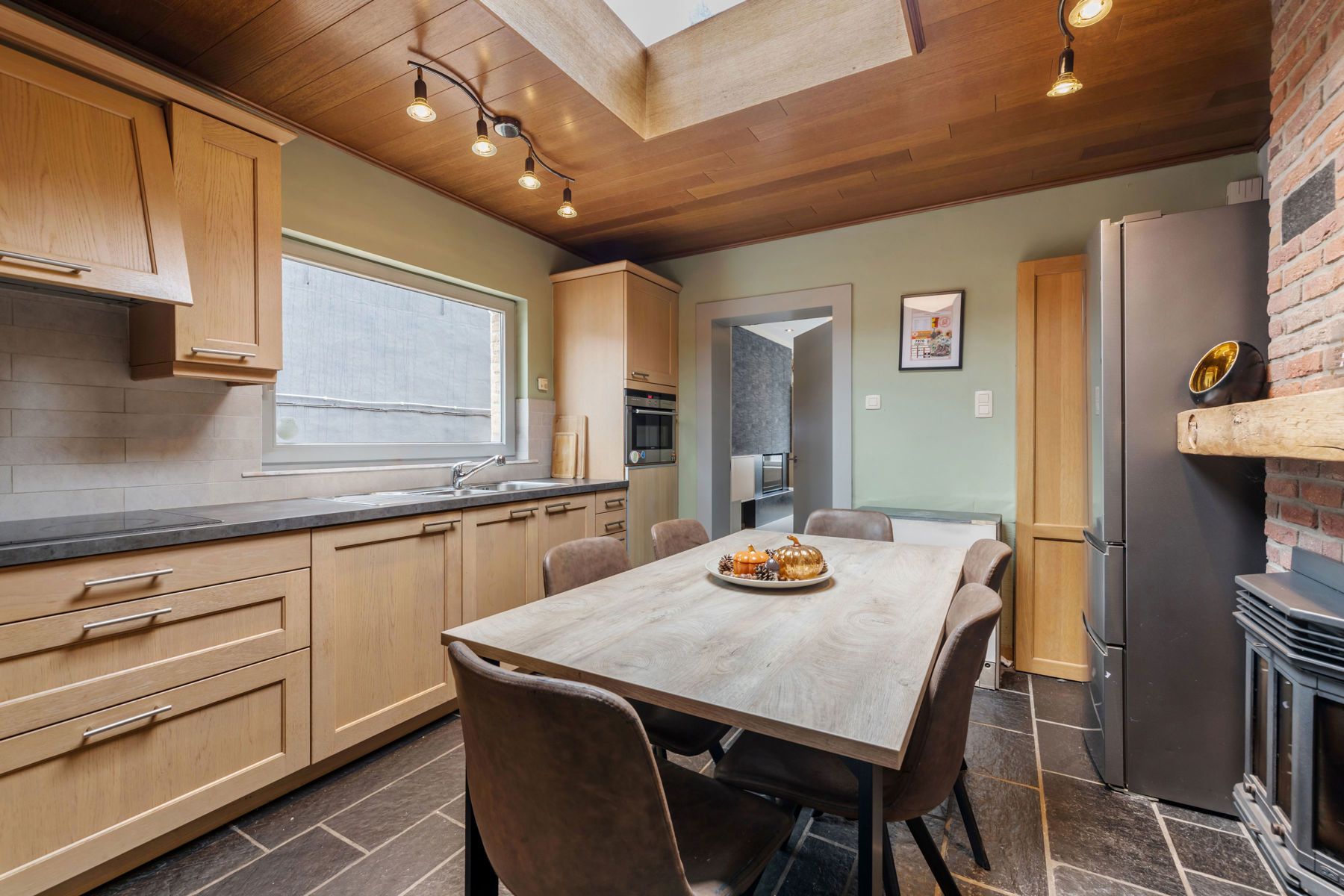 Charmante halfopen woning met tuin en garage te Wachtebeke foto 4