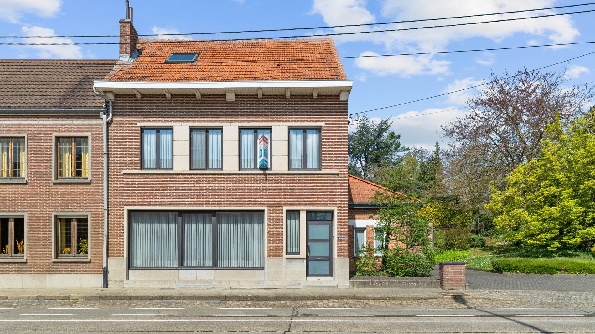 Hoofdfoto van de publicatie: SINT JORIS WINGE - grote woning met grote tuin