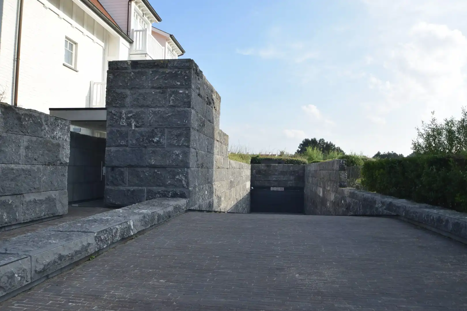 Gemakkelijk toegankelijke garagebox op de verdieping -1 gelegen op de Kustlaan. foto 2