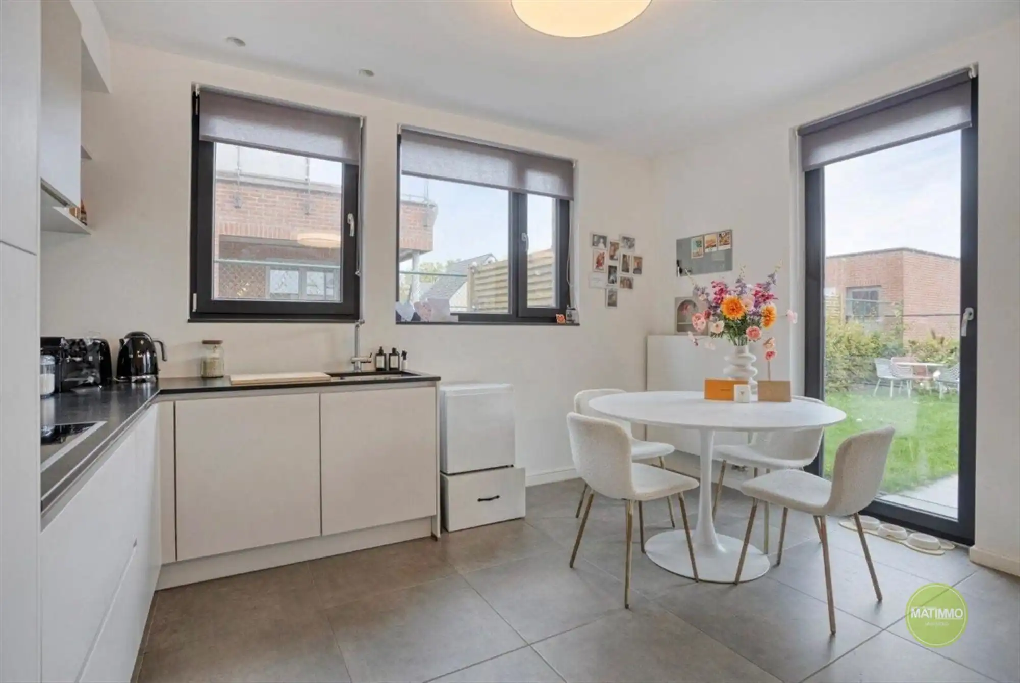 Modern gelijkvloers appartement met 2 slaapkamers in Geel foto 5
