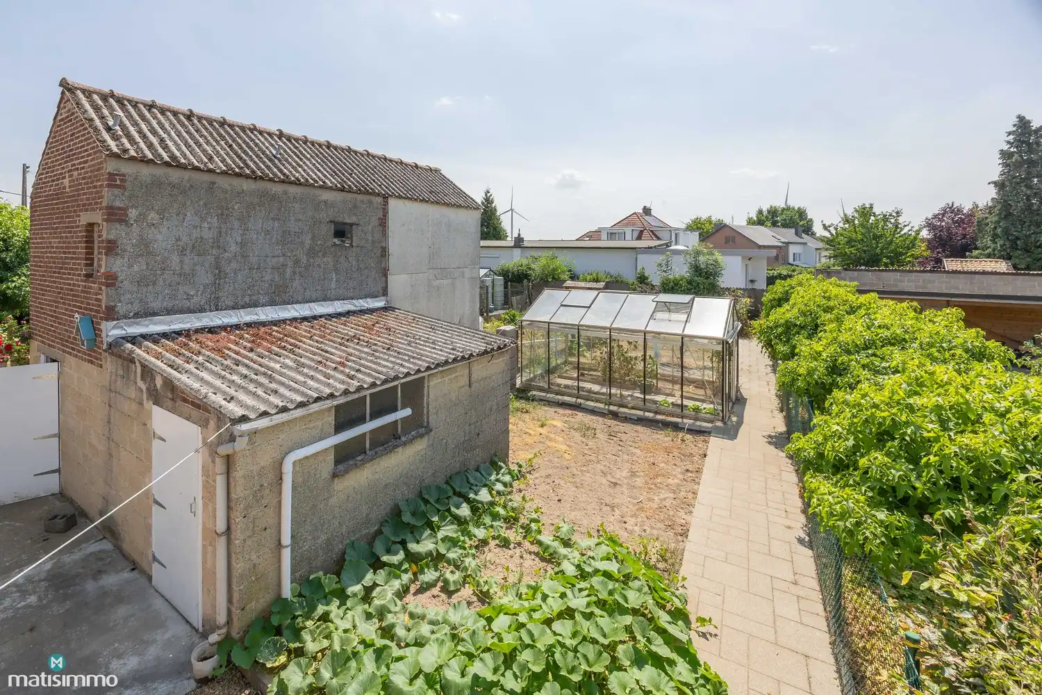 RUIME, VERZORGDE GEZINSWONING MET 3 SLAAPKAMERS EN UITGESTREKTE TUIN IN RIEMST foto 37
