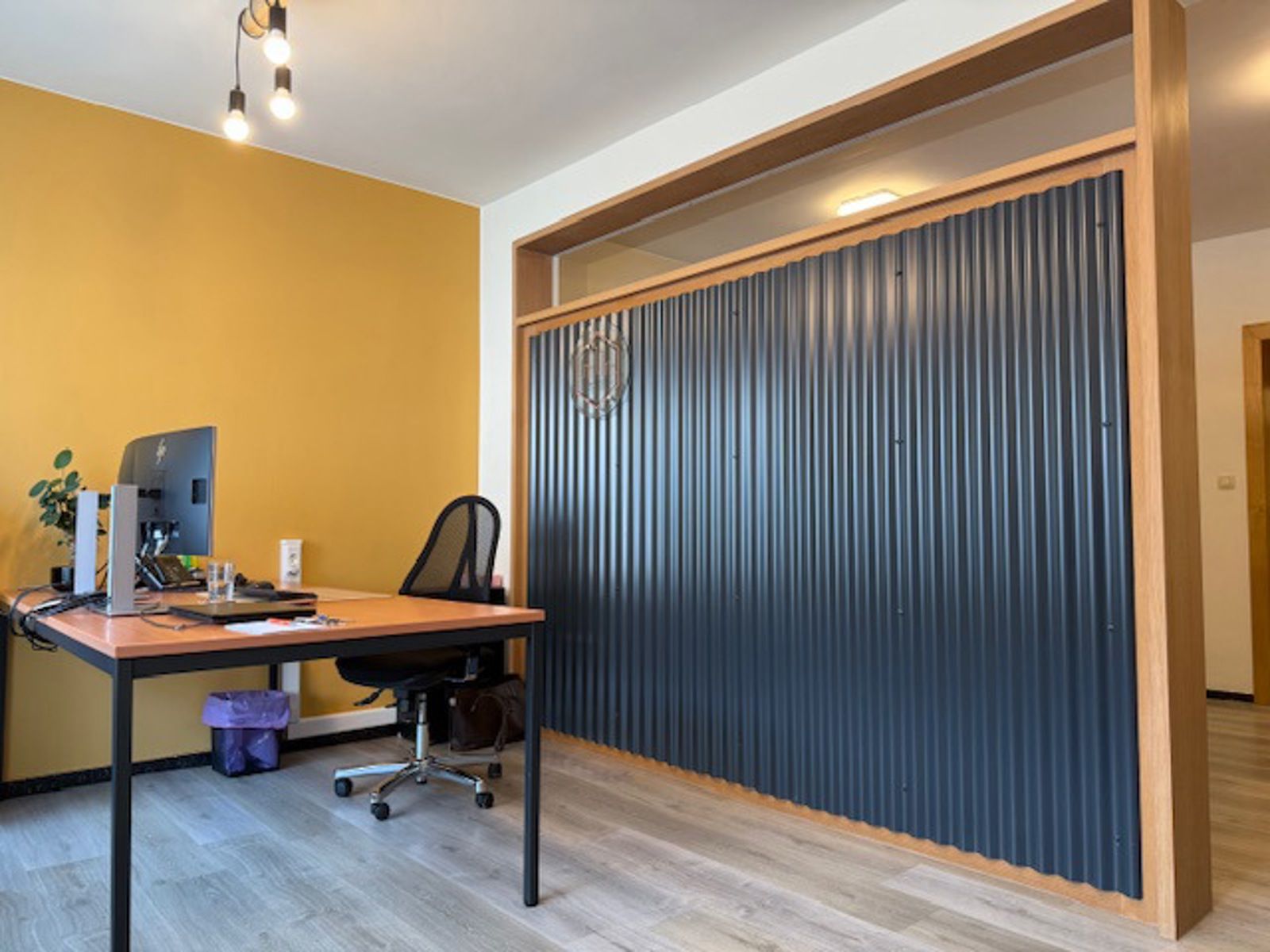 Te huur: kantoorruimte vlakbij E40 foto 2