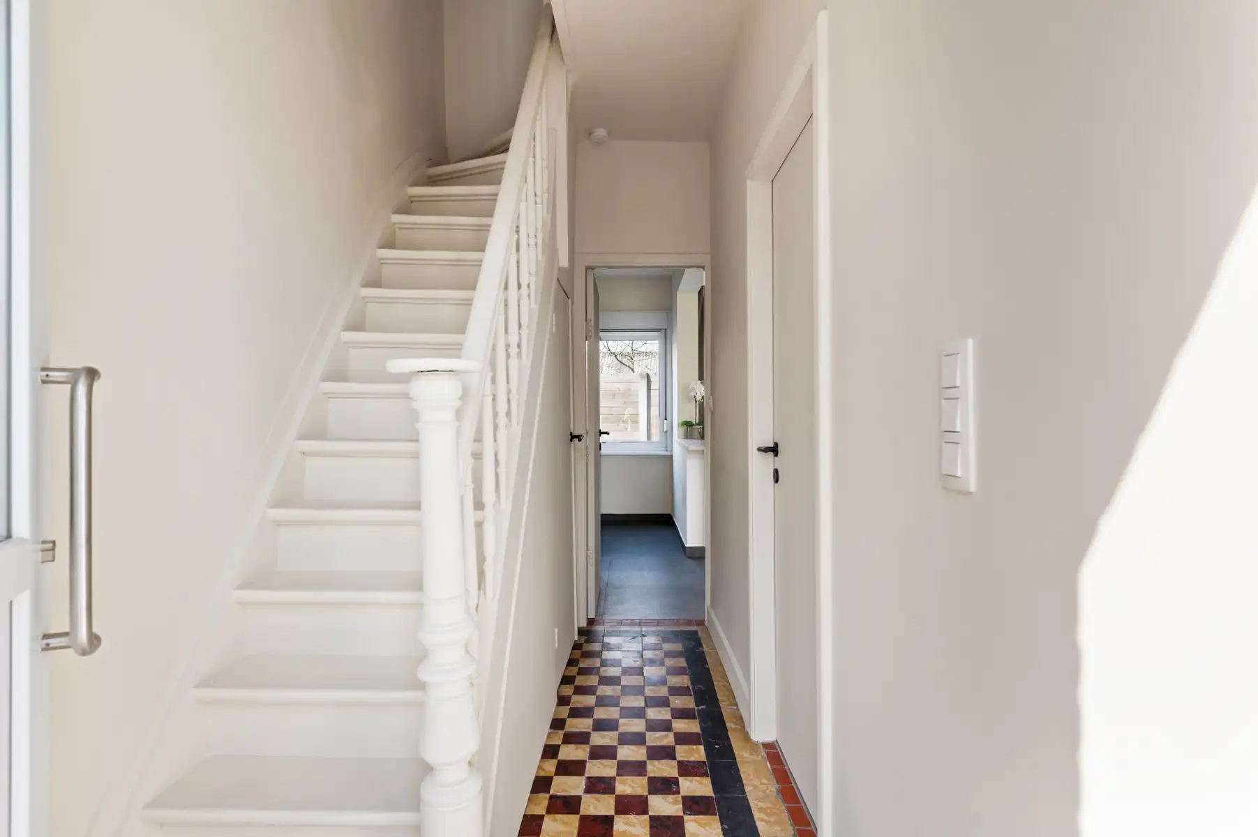 Gerenoveerde halfopen bebouwing nabij het centrum van Lier. foto 13