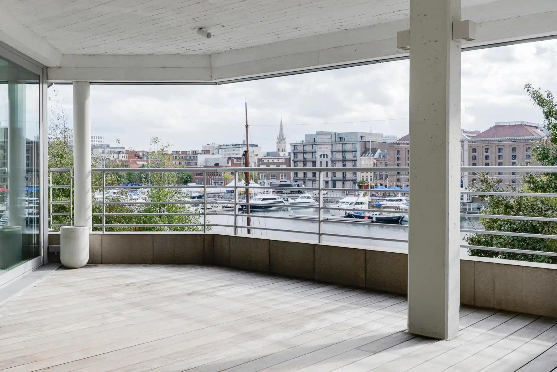 Exclusief wonen aan de Jachthaven met zicht op het MAS foto 15