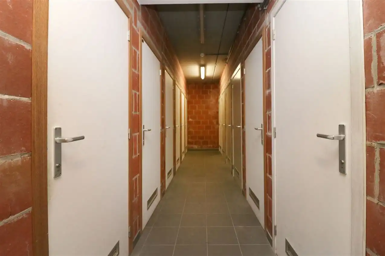 Appartement met 2 slpk., autostaanplaats en terras in centrum Aarschot foto 40