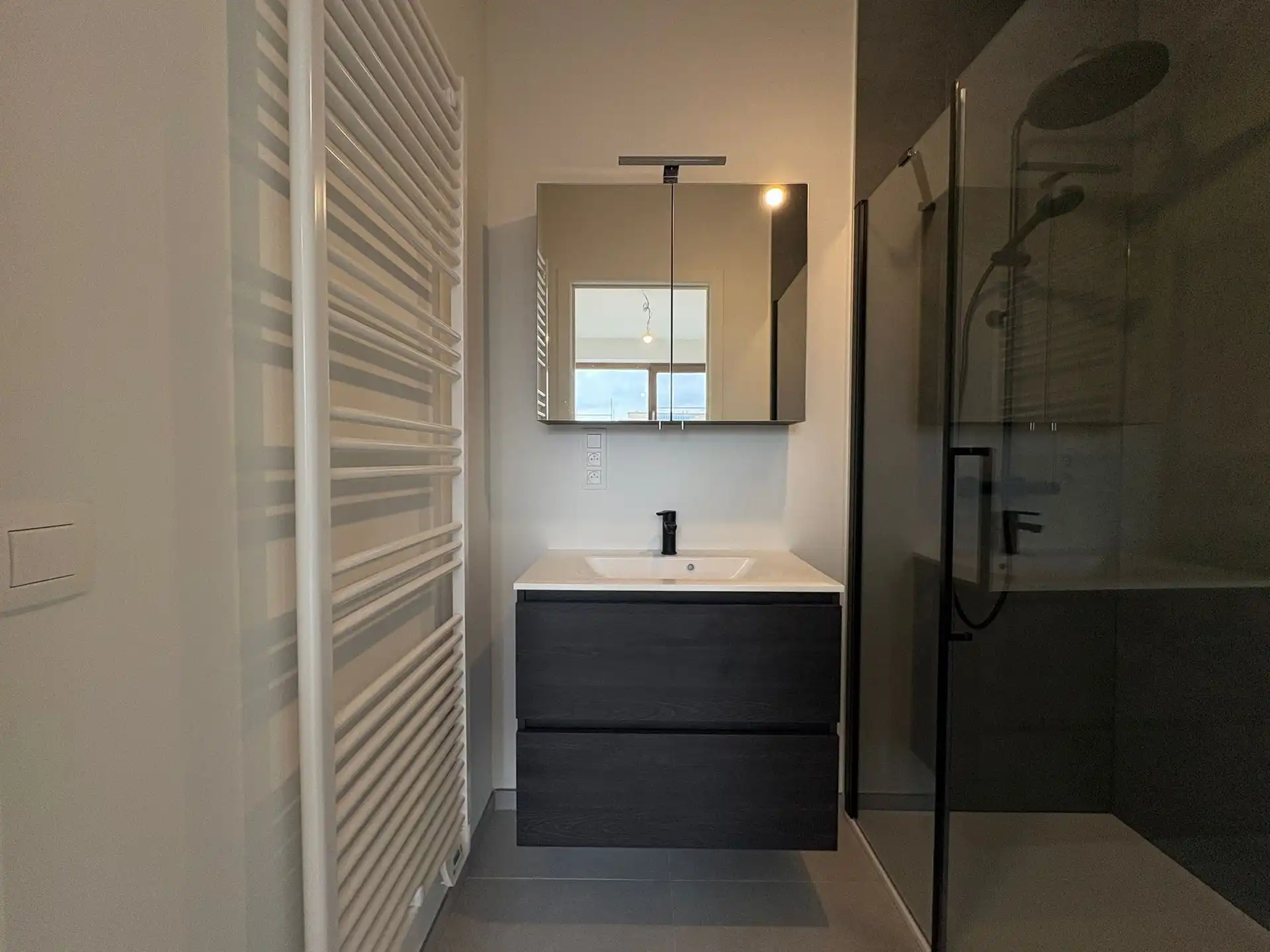 Te huur: Modern 1-slaapkamer appartement in nieuwbouwproject Tuinen van Eden, Wilrijk foto 12