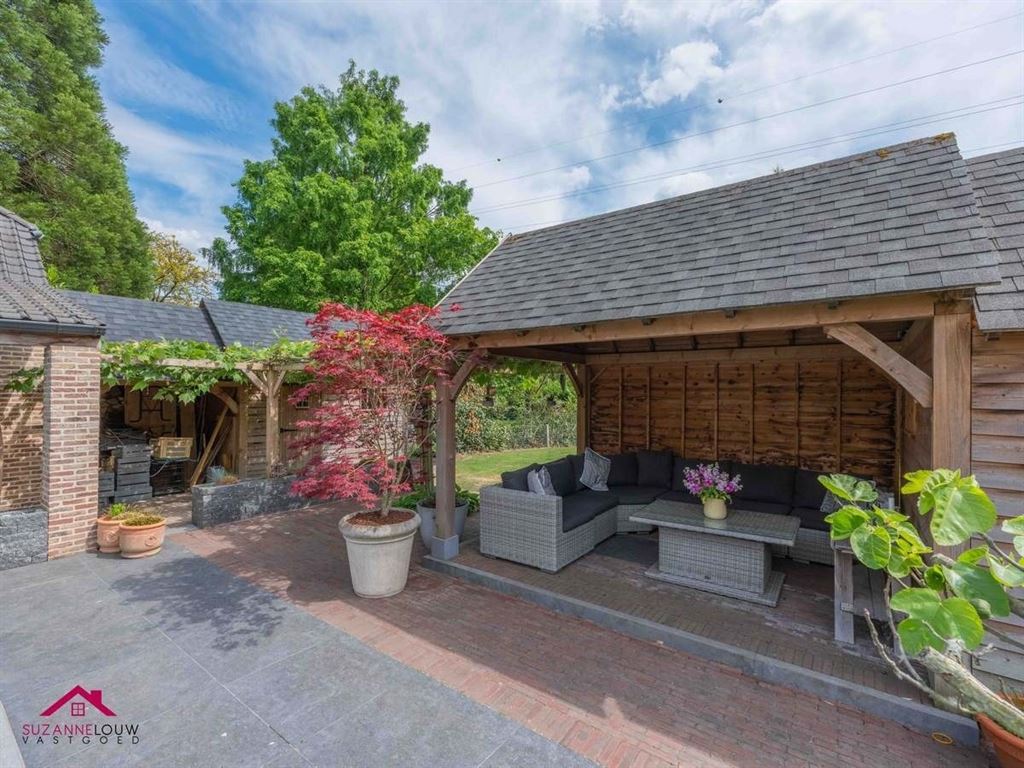 Hoogwaardig afgewerkte, landelijke villawoning foto 11