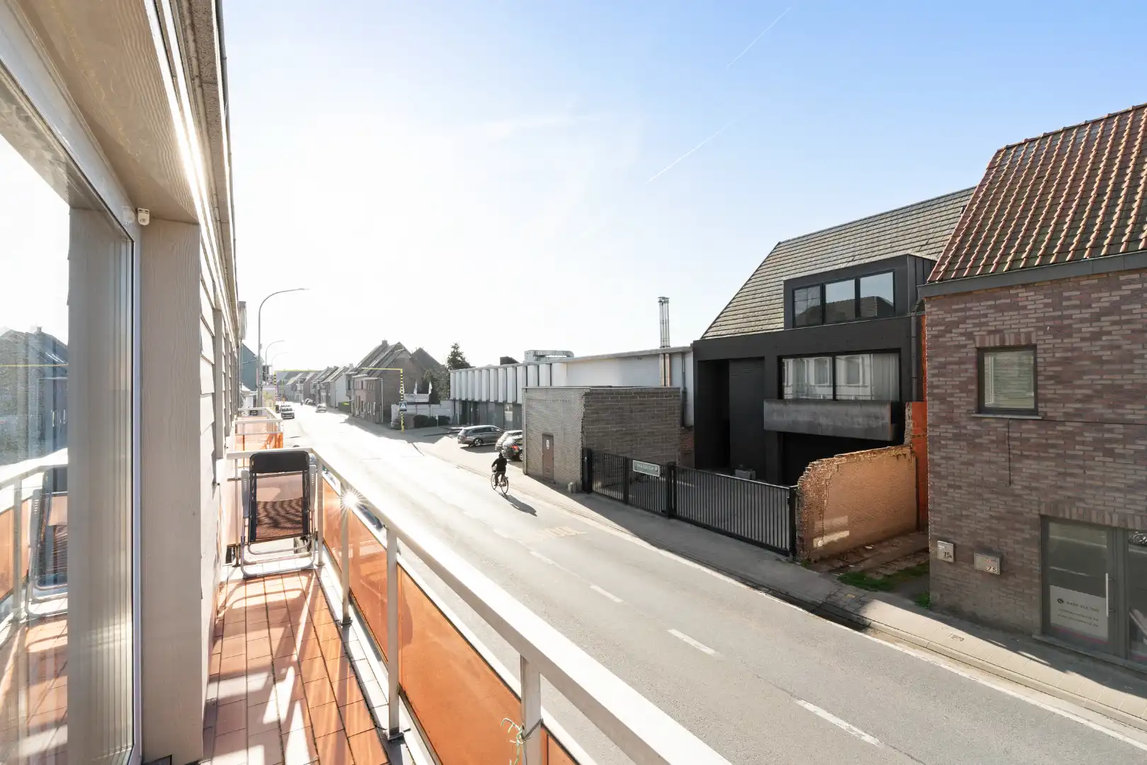Ruim appartement met 3 slaapkamers, terras en garage in centrum Overmere foto 14