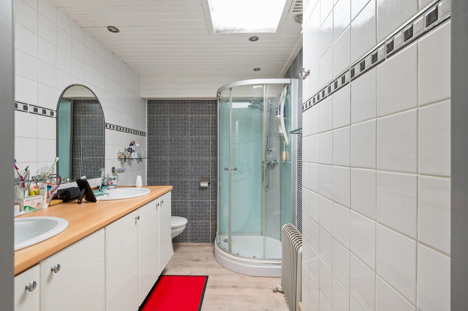 Magazijn met woonst en een 1 slaapkamer appartement te Deurne! foto 17