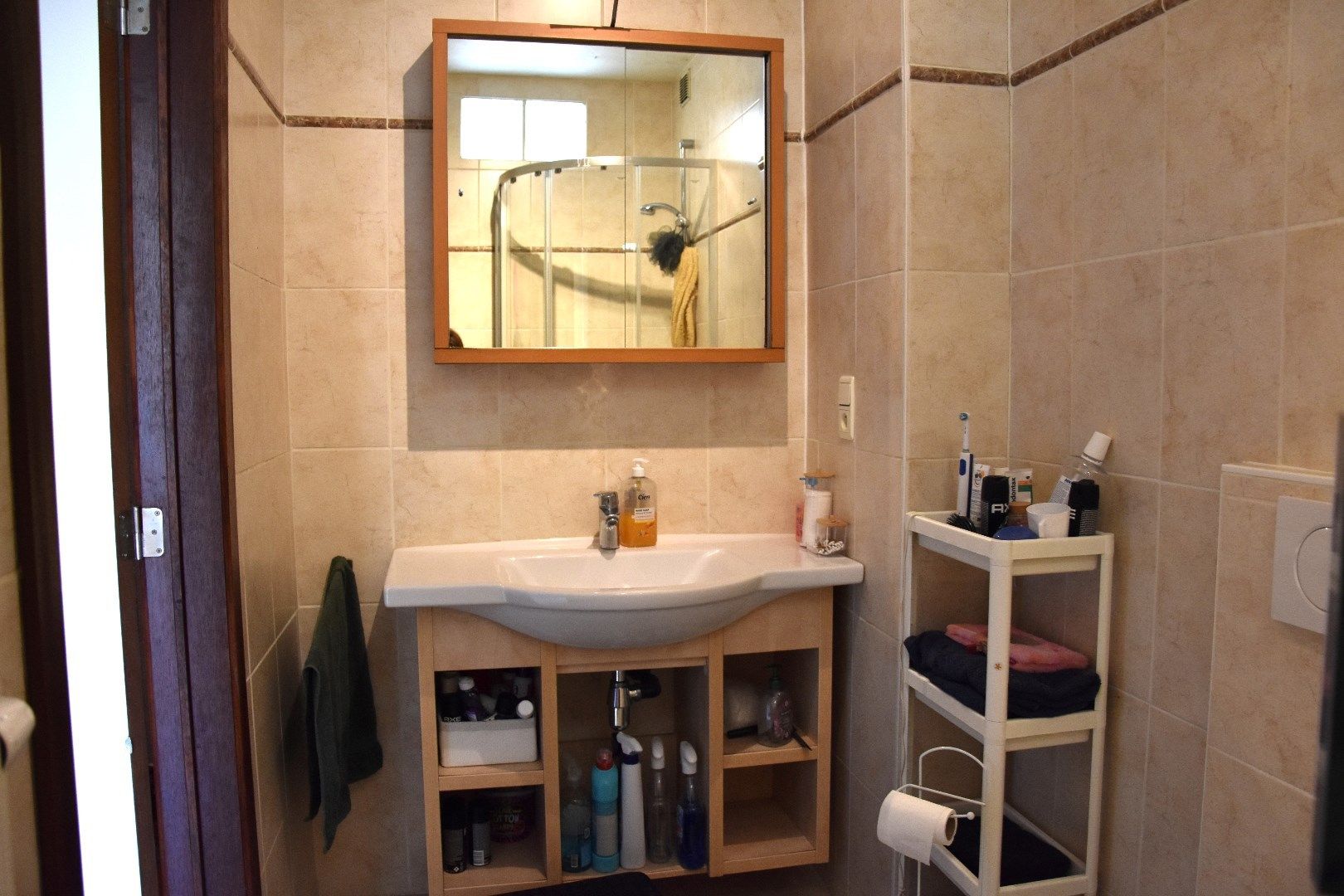 2 slaapkamer appartement met klein koertje  foto 5