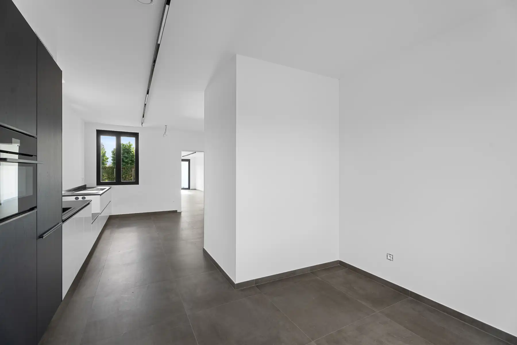 Modern comfort in een tijdloze halfopen bebouwing foto 13