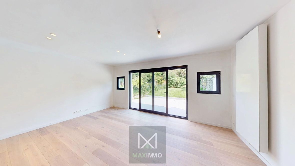 🏡 Volledig gerenoveerde gezinswoning met 4 slaapkamers & zonnige tuin foto 6
