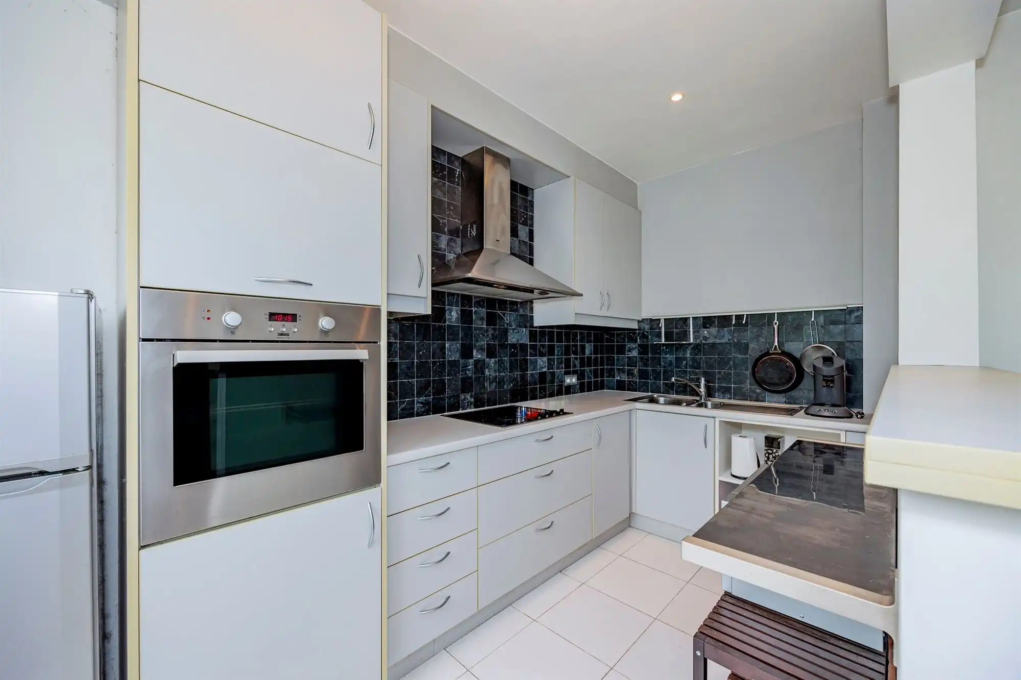 2 slpk appartement met terras te Merksem foto 5