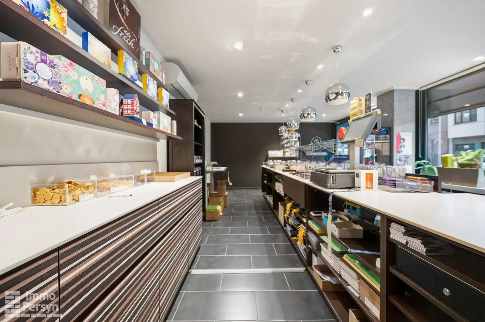 Zorgeloze investering op toplocatie: Gerenoveerd handelspand (Leonidas) in hartje Scherpenheuvel foto 3