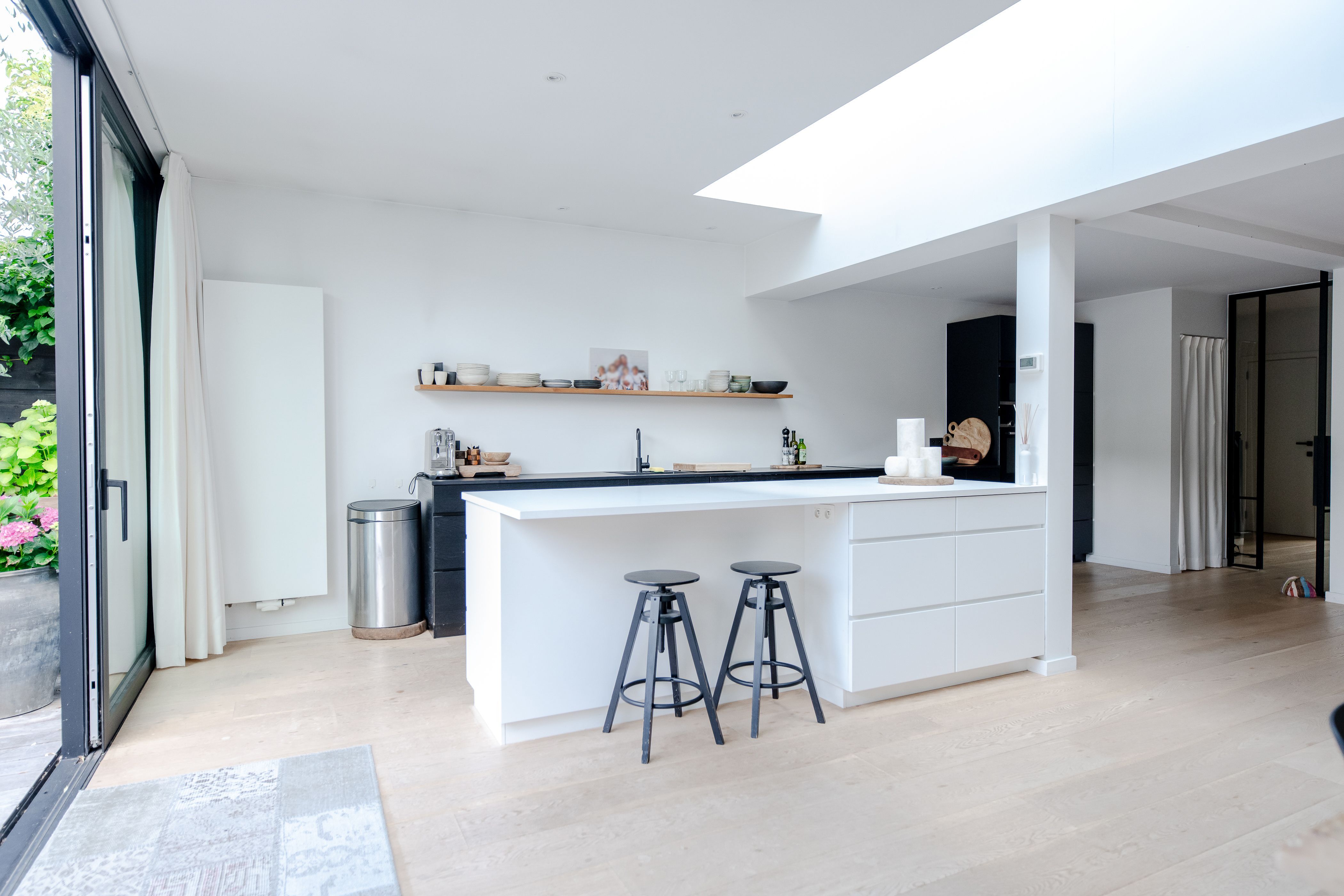 Feelgood woning met 4 slpks, 2 badk en prachtige tuin foto 6