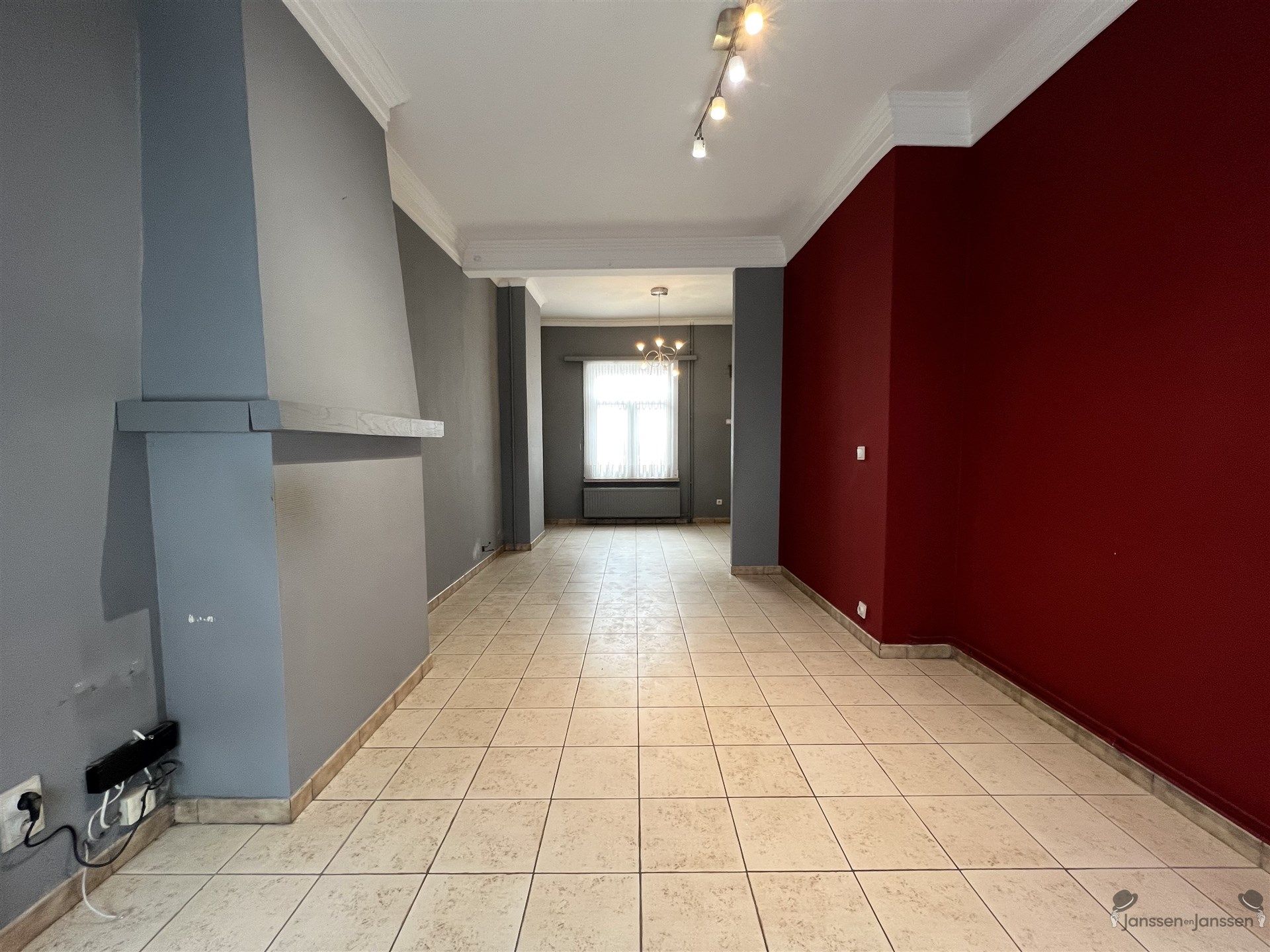 Te renoveren centrumwoning foto 4