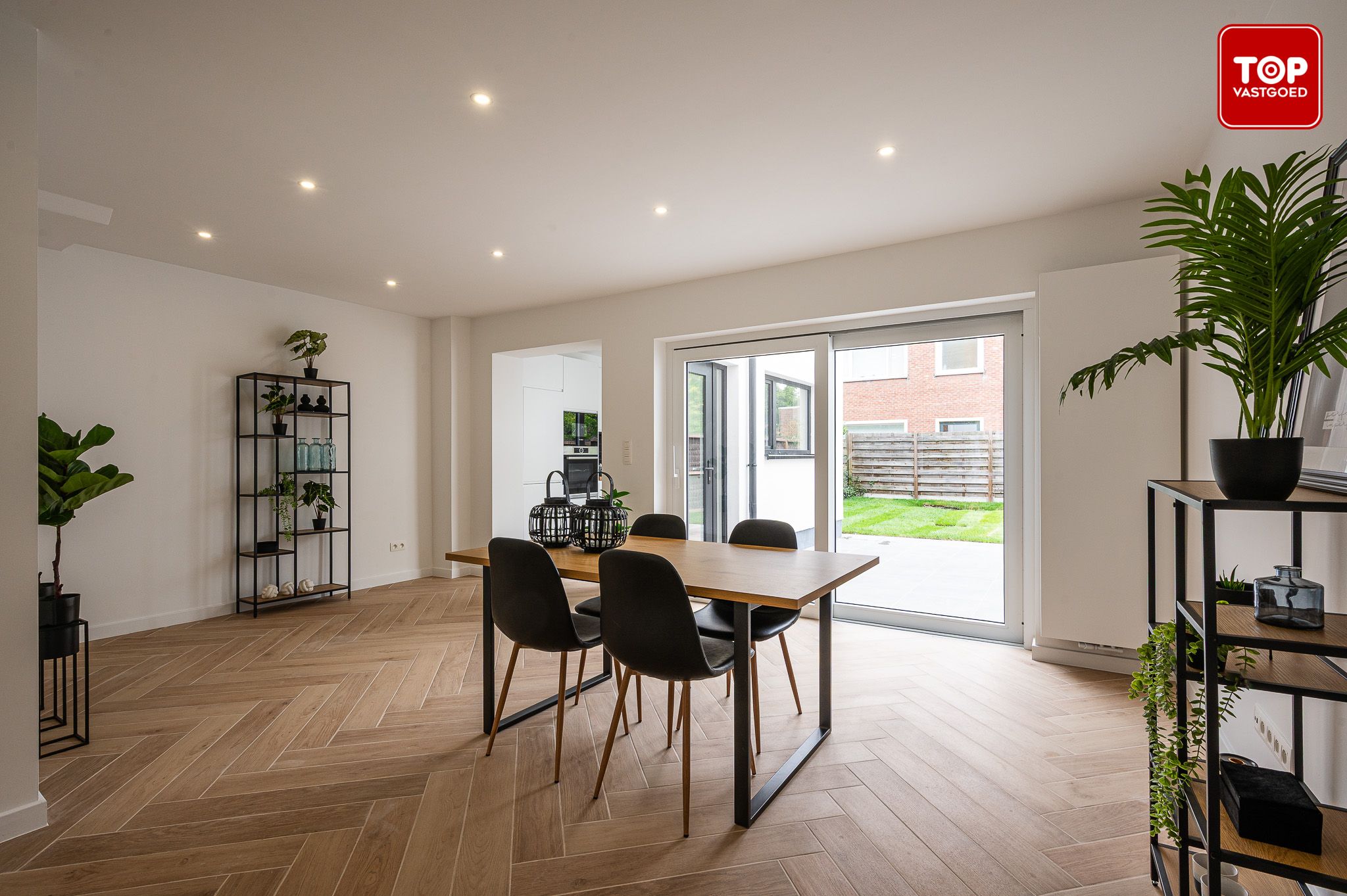 Volledig gerenoveerde woning met 4 slaapkamers nabij Gentbrugse Meersen foto 5