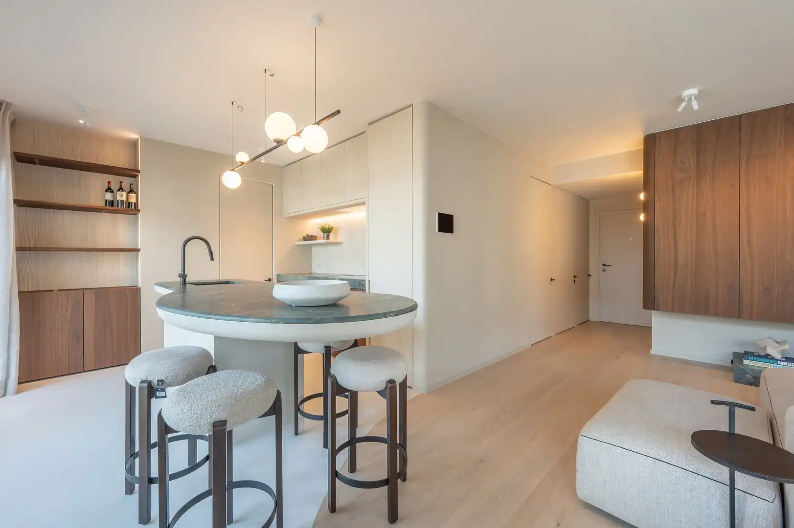 Instapklaar appartement met frontaal zeezicht in het Zoute. foto 3