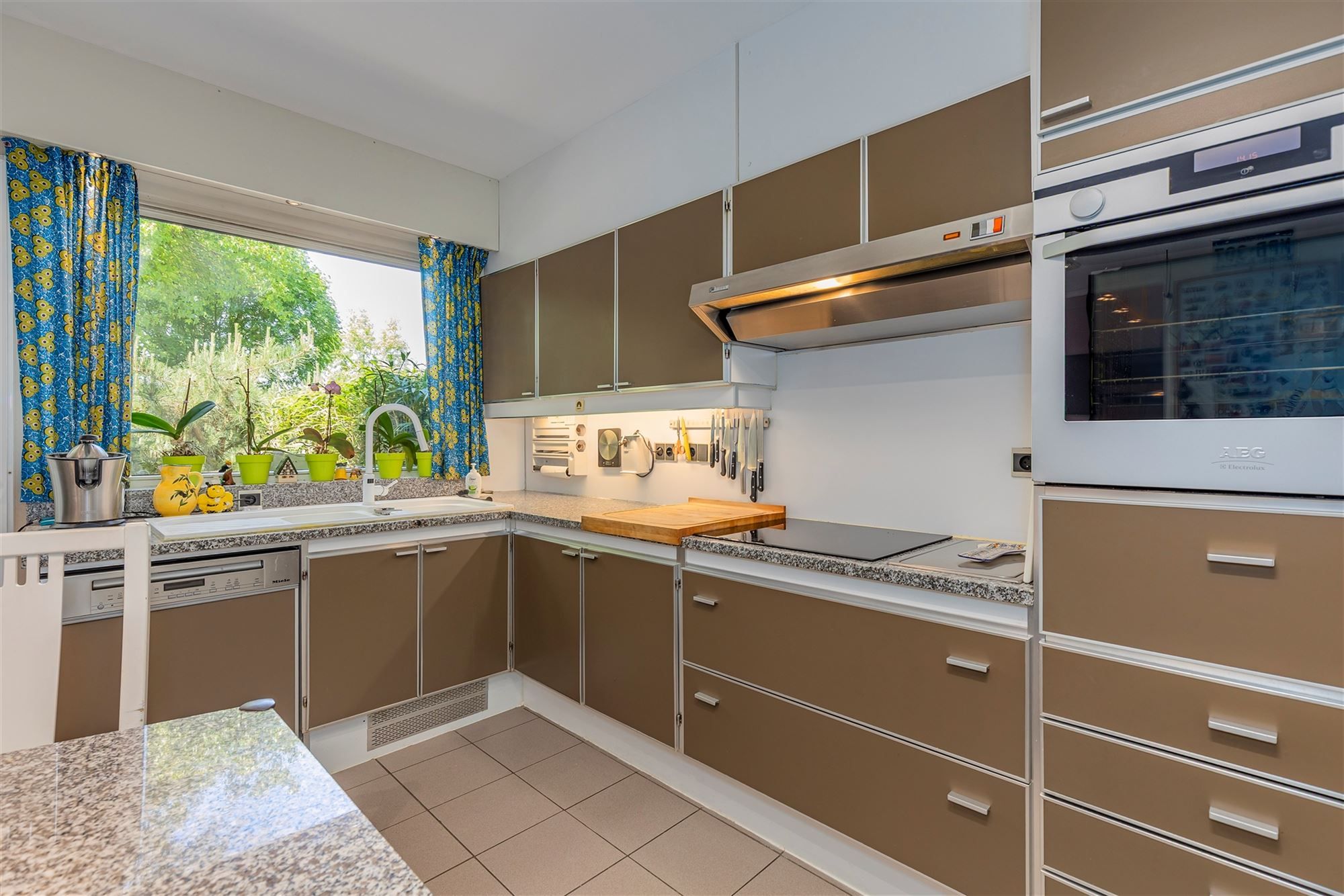 Ruime villa met 5 slpks en 3 bdks op een preceel van 2128m² foto 9