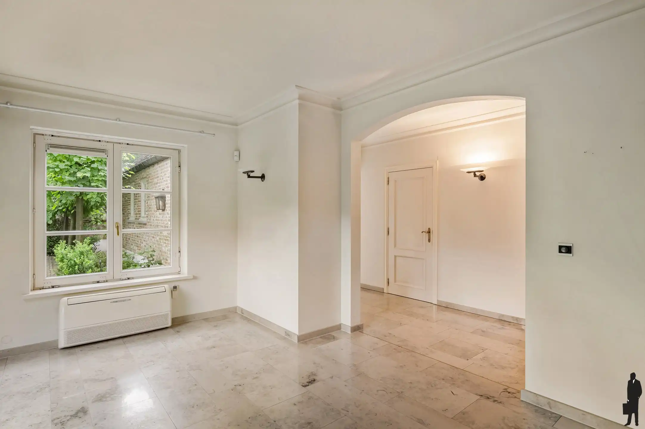 Op absolute toplocatie gelegen villa! foto 18