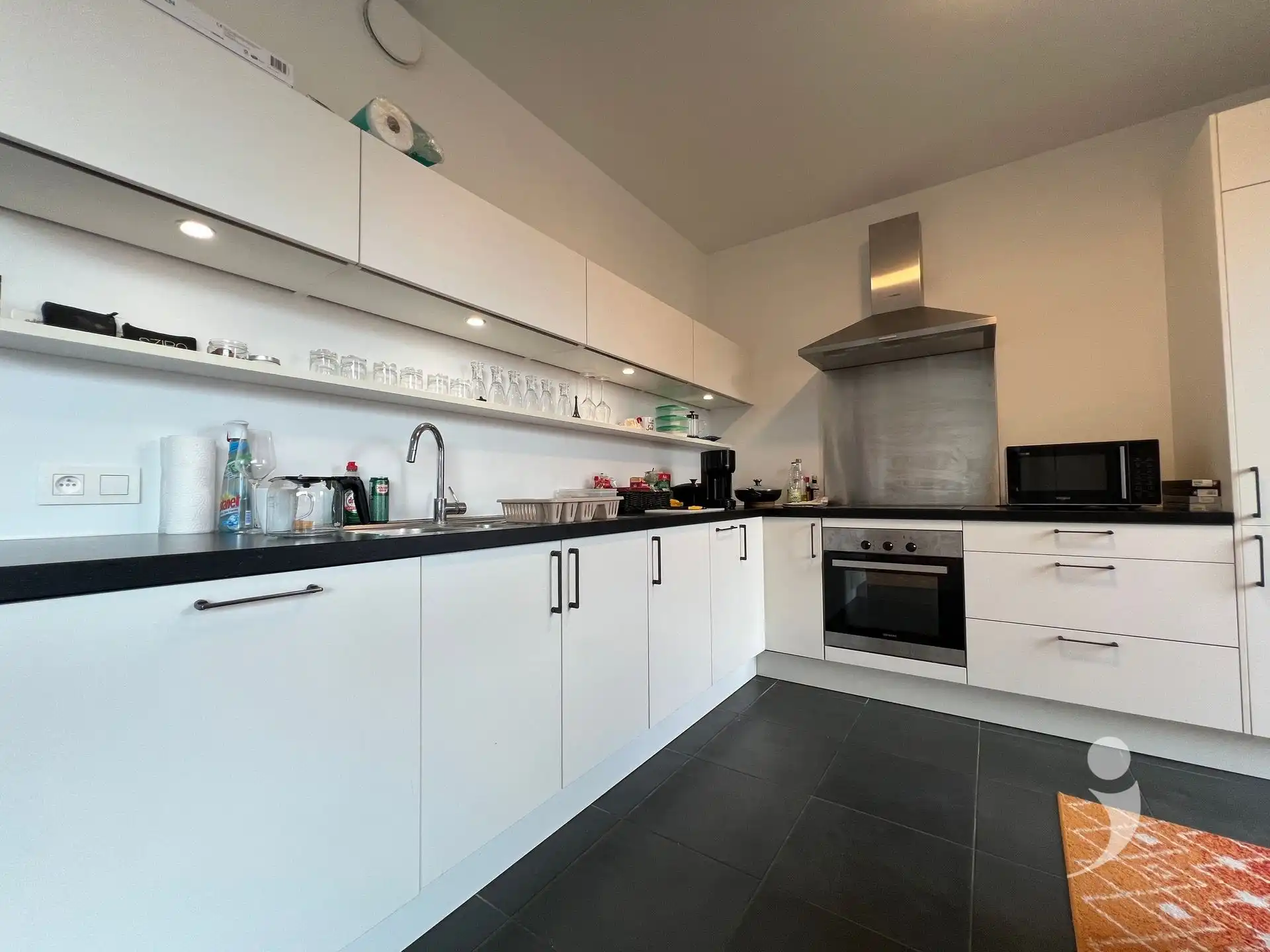 Ruim 2 slaapkamer appartement foto 5