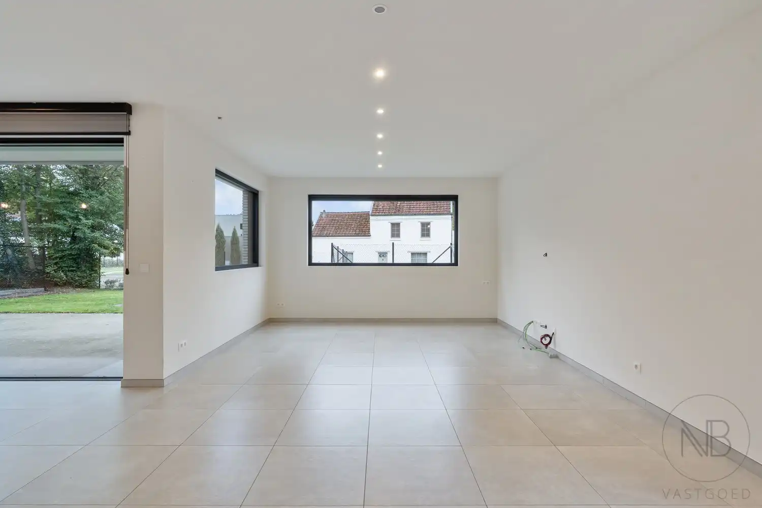 Moderne gelijkvloerse woning in Zonhoven op een perceel van 10a 91ca foto 16