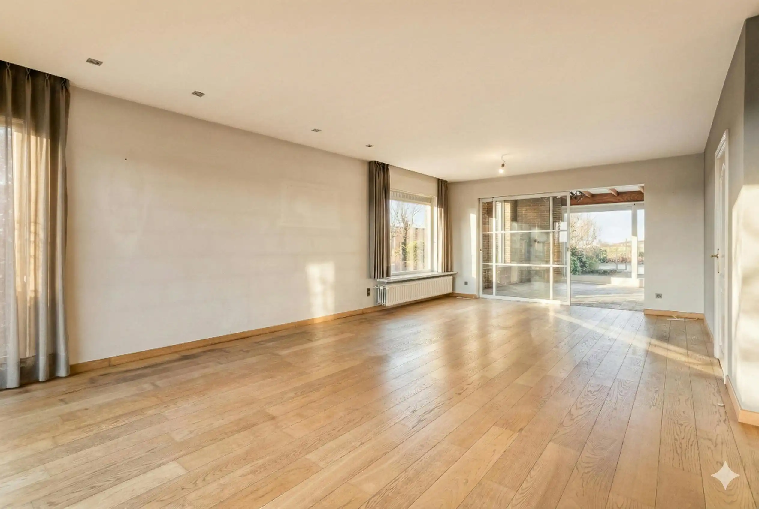 Op te frissen villa te koop op perceel van 2.015 m² in Hooglede foto 4