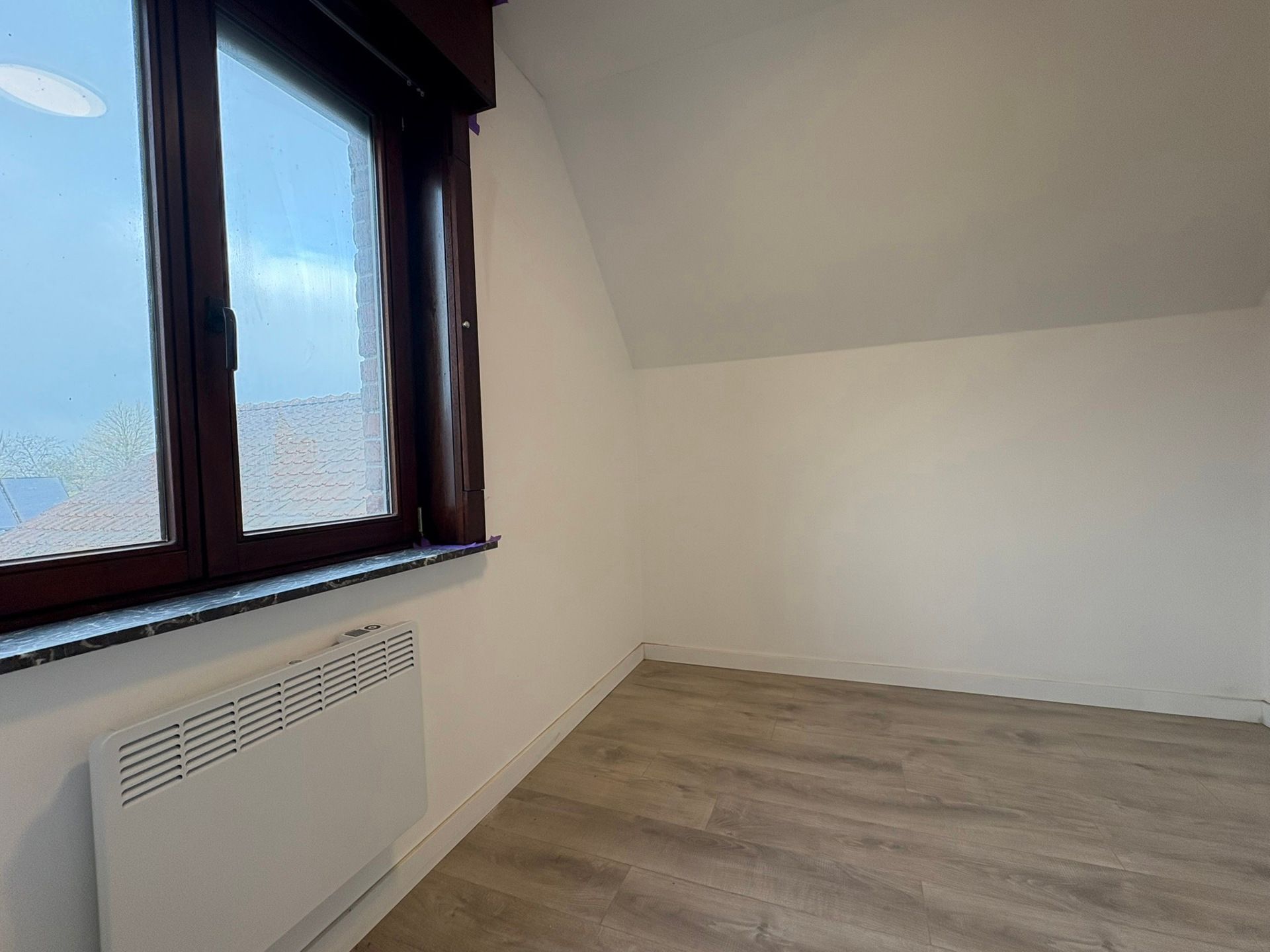 Volledig gerenoveerde gezinswoning met tuin en carport  foto 7