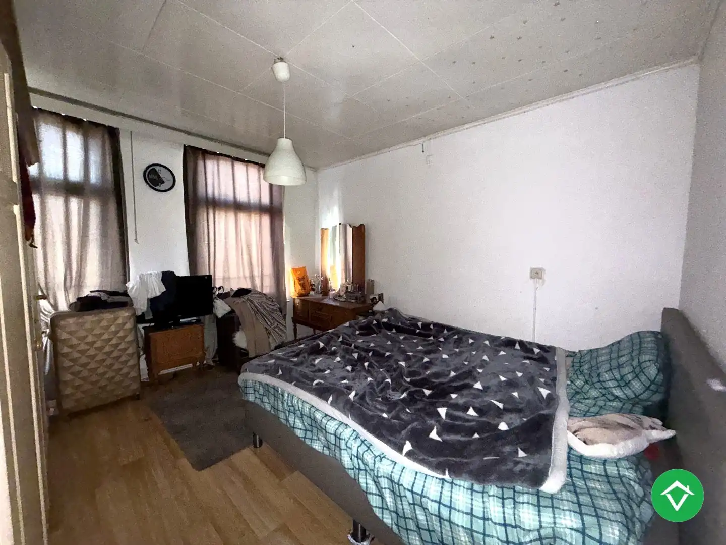 Rijwoning met 2 slaapkamers en koer te Roeselare foto 11
