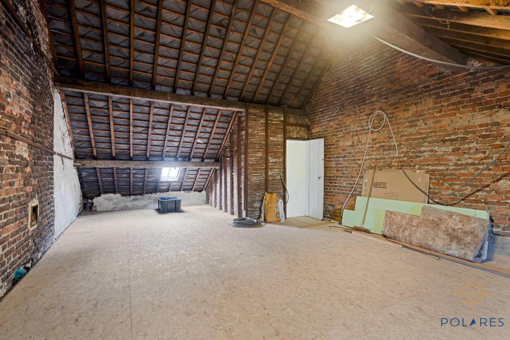 Goed gelegen, te renoveren rijwoning in centrum Hoegaarden foto 20