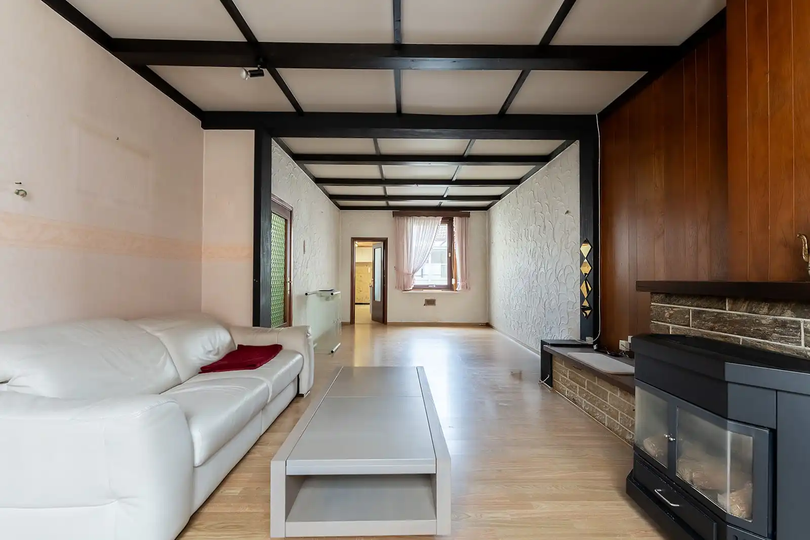 Ruime gezinswoning met 4 slaapkamers in het hart van Heist. foto 3