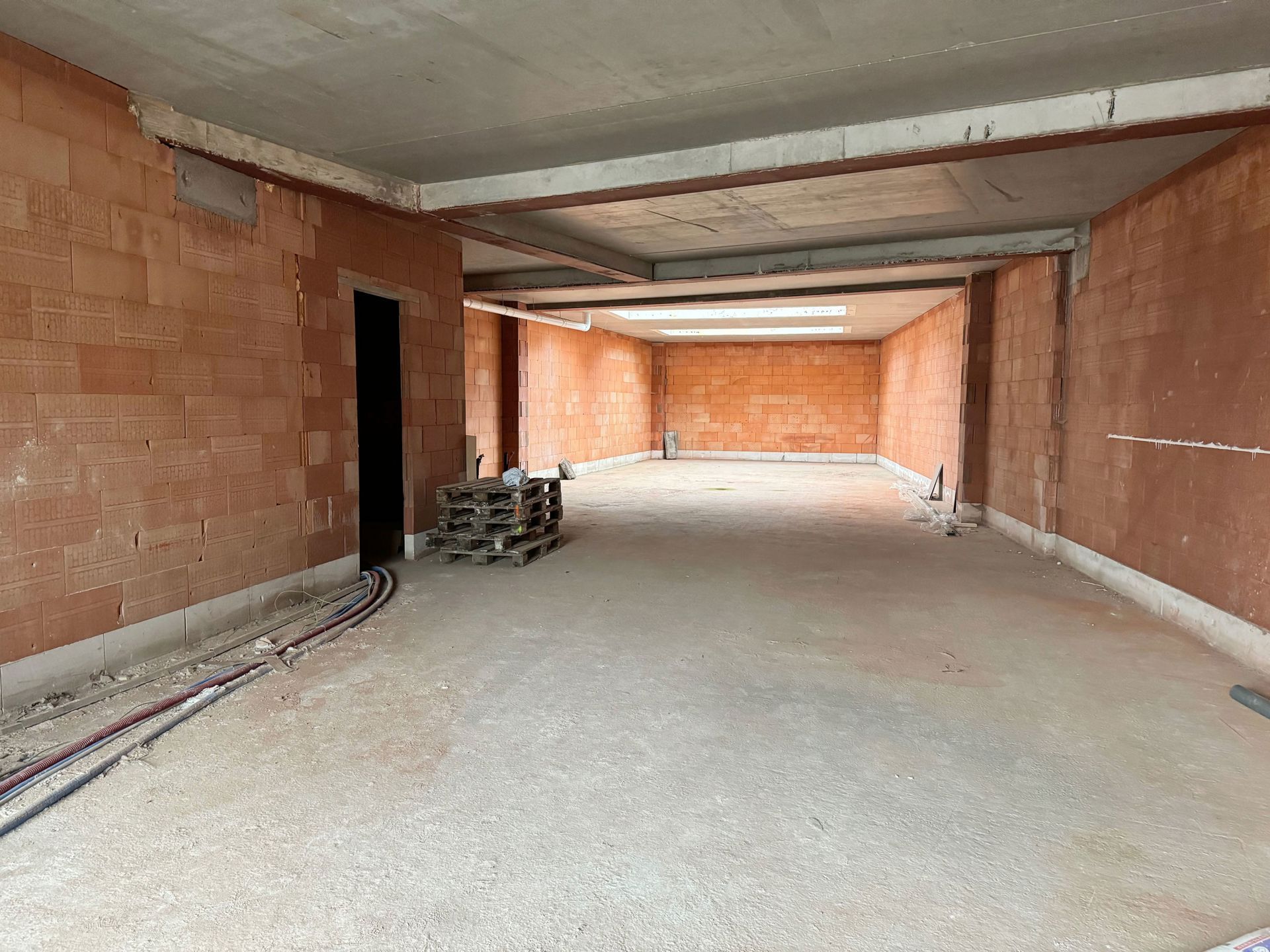 Kantoorruimte / commerciële ruimte te huur te Ekeren  foto 2