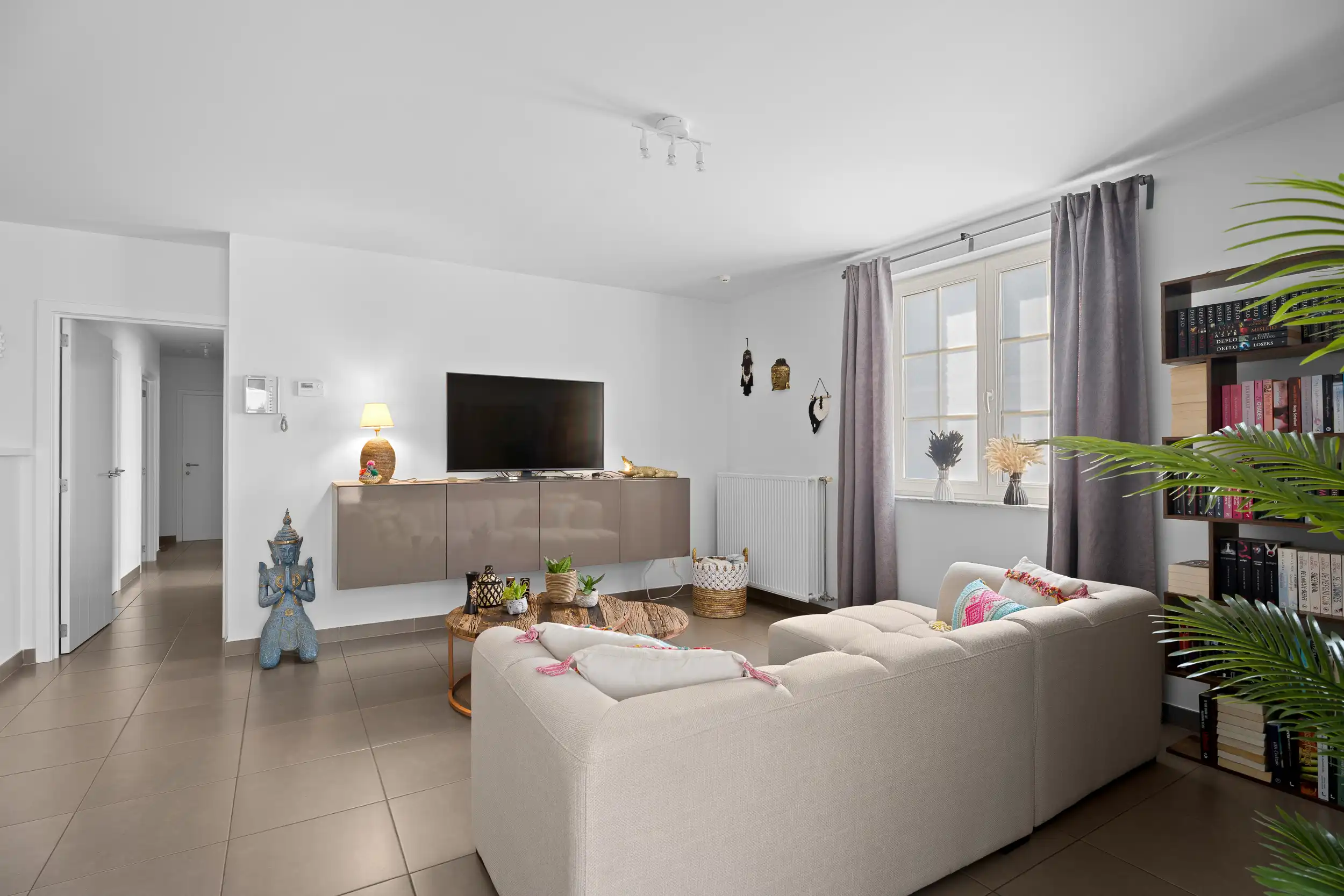 Lichtrijk en instapklaar wonen in hartje Wakken. foto 4