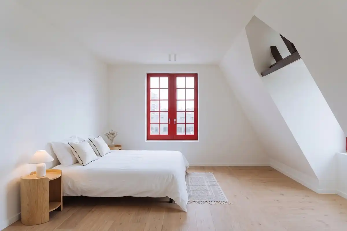 Sfeervol wonen te Brugge in een historisch gebouw foto 5