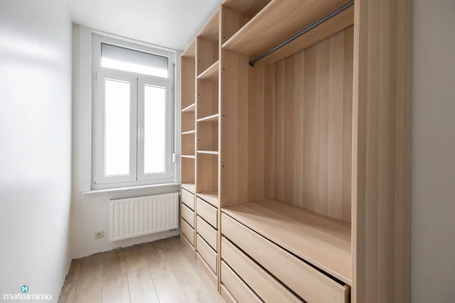 GERENOVEERDE HALFOPEN BEBOUWING MET 2 SLAAPKAMERS OP WANDELAFSTAND VAN HET CENTRUM VAN HASSELT foto 16